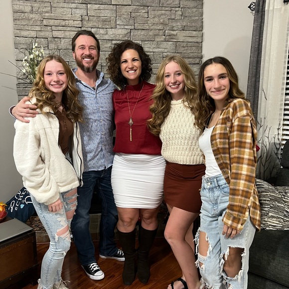 Meet your Posher, Schelee - Picture 7 of 16